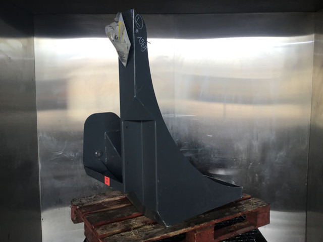 Liebherr Fender Right - Pealisehitus ja välispind: pilt 1 Liebherr Fender Right - Pealisehitus ja välispind: pilt 1