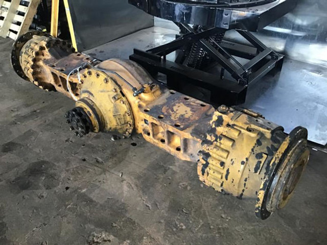 Liebherr Front Axle - Esitelg: pilt 1 Liebherr Front Axle - Esitelg: pilt 1