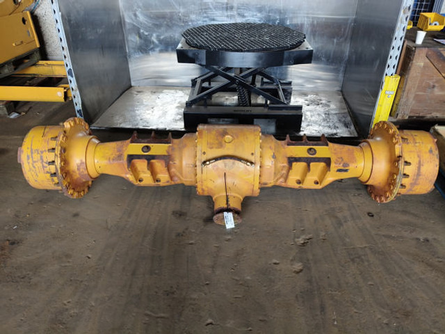Liebherr Front Axle - Esitelg: pilt 2 Liebherr Front Axle - Esitelg: pilt 2