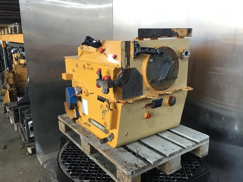 Liebherr Hydraulic Tank - Hüdrauliline paak: pilt 3 Liebherr Hydraulic Tank - Hüdrauliline paak: pilt 3