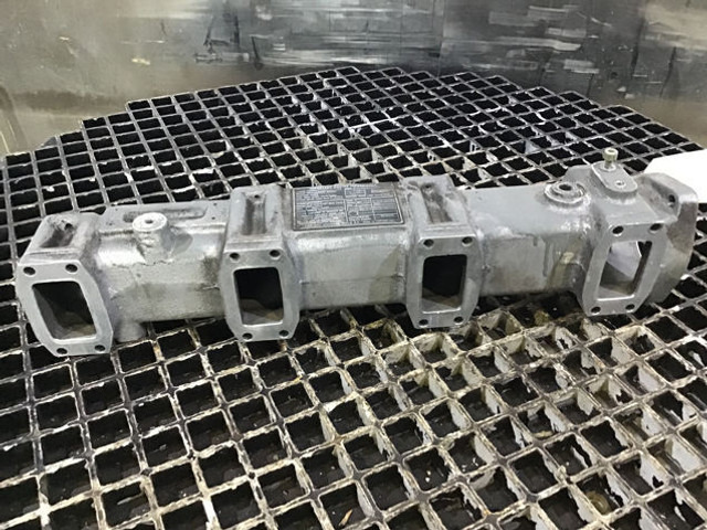 Liebherr Intakepipe - Õhutoru: pilt 1 Liebherr Intakepipe - Õhutoru: pilt 1