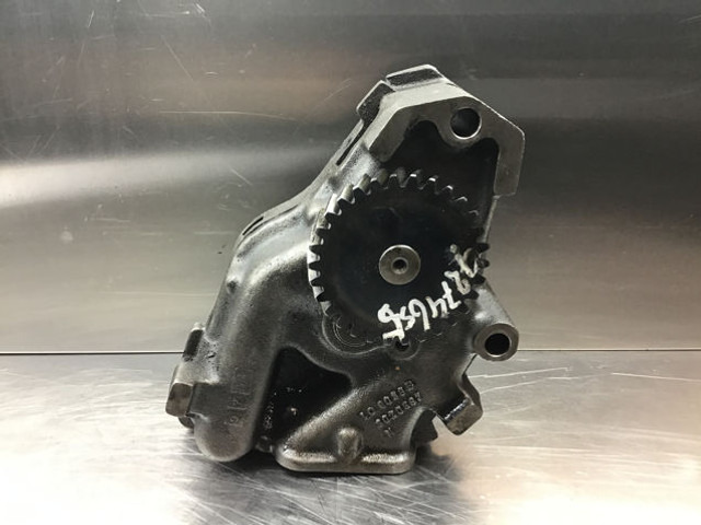 Liebherr Oil Pump - Õlipump: pilt 1 Liebherr Oil Pump - Õlipump: pilt 1