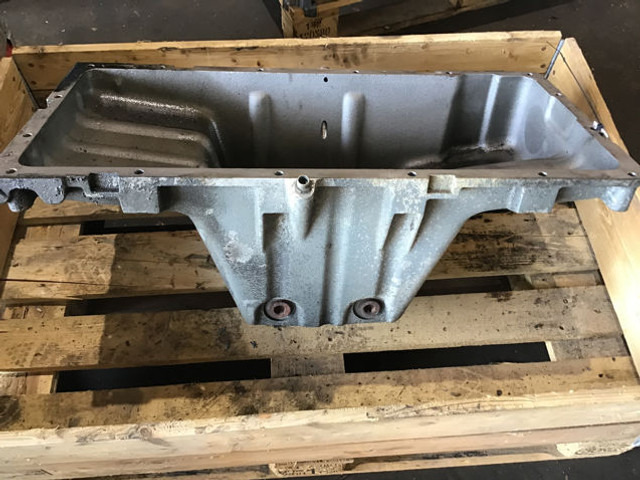 Liebherr Oil Sump - Karter: pilt 4 Liebherr Oil Sump - Karter: pilt 4