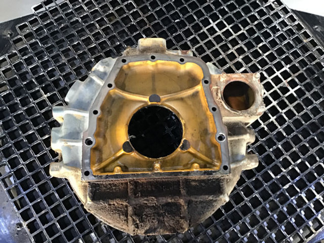 Liebherr Oil Sump - Karter: pilt 3 Liebherr Oil Sump - Karter: pilt 3