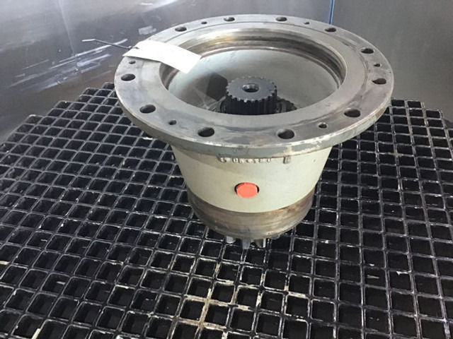 Liebherr Output Shaft Housing - Rumm: pilt 4 Liebherr Output Shaft Housing - Rumm: pilt 4