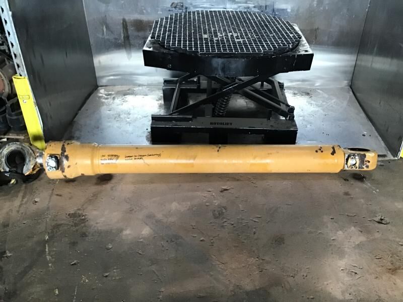 Liebherr R964B / R964B-HD / R964B EW Litronic - Hüdrauliline silinder: pilt 2 Liebherr R964B / R964B-HD / R964B EW Litronic - Hüdrauliline silinder: pilt 2