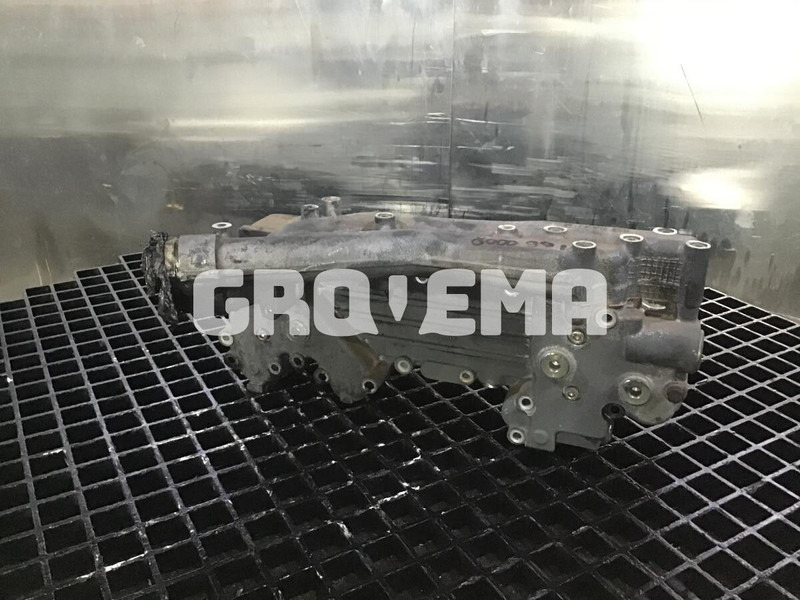 Liebherr R974B / R974 / R974 Li / R974 HD - Õlijahuti: pilt 1 Liebherr R974B / R974 / R974 Li / R974 HD - Õlijahuti: pilt 1