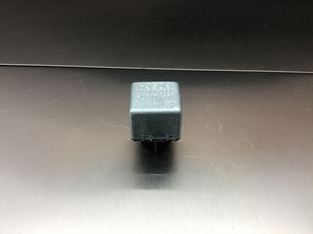 Liebherr Relay - Relee: pilt 1 Liebherr Relay - Relee: pilt 1