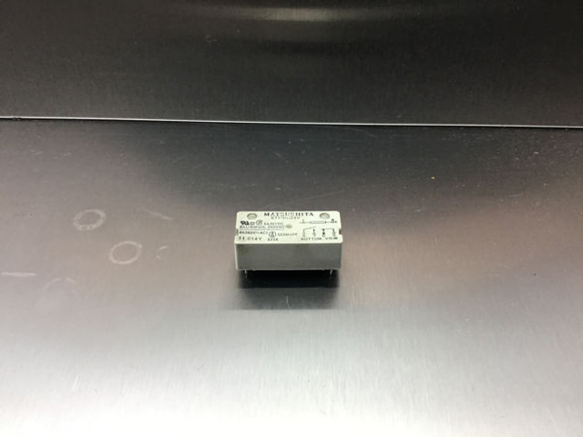 Liebherr Relay - Relee: pilt 1 Liebherr Relay - Relee: pilt 1