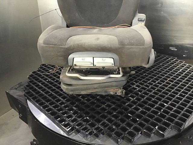 Liebherr Seating - Iste: pilt 2 Liebherr Seating - Iste: pilt 2