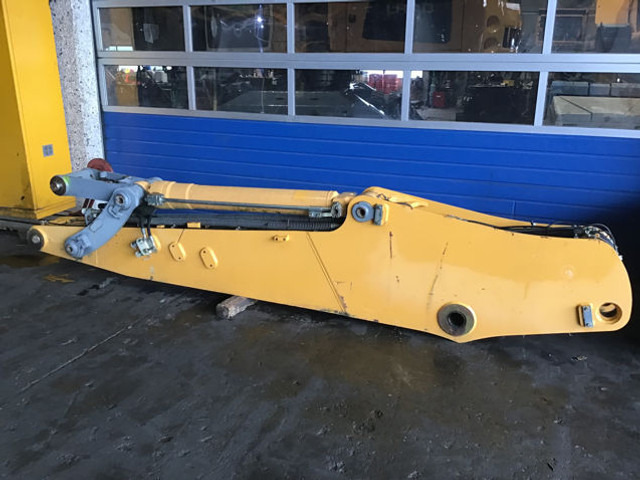 Liebherr Stick 3 M - Pealisehitus ja välispind: pilt 1 Liebherr Stick 3 M - Pealisehitus ja välispind: pilt 1