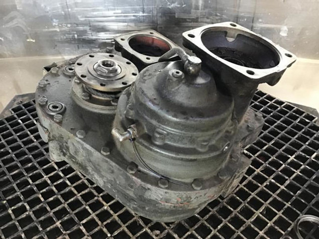 Liebherr Travel Gearbox - Käigukast: pilt 2 Liebherr Travel Gearbox - Käigukast: pilt 2