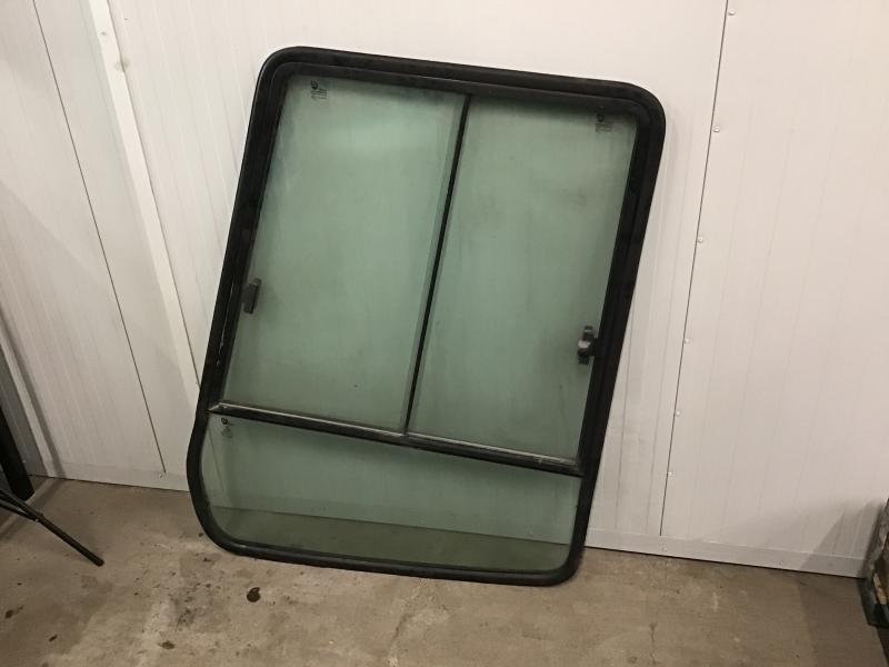Liebherr Window Glass - Aken ja varuosad - Ehitusmasinad: pilt 1 Liebherr Window Glass - Aken ja varuosad - Ehitusmasinad: pilt 1