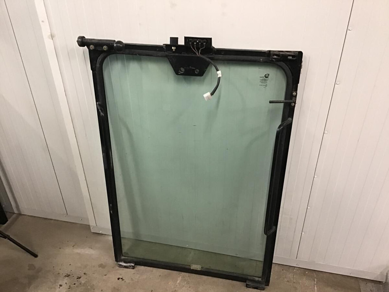 Liebherr Window Glass - Aken ja varuosad: pilt 1 Liebherr Window Glass - Aken ja varuosad: pilt 1