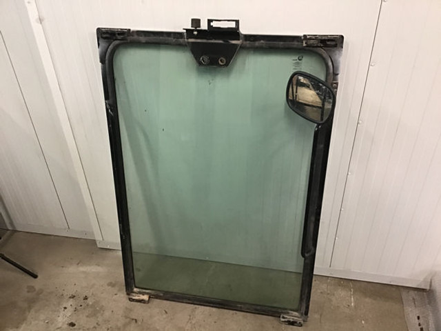 Liebherr Window Glass - Aken ja varuosad: pilt 1 Liebherr Window Glass - Aken ja varuosad: pilt 1