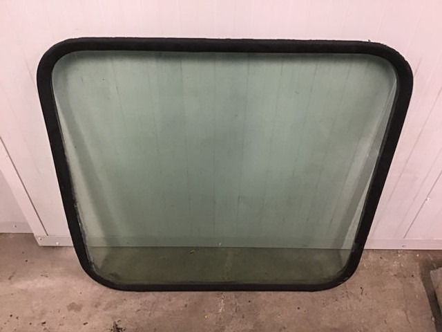 Liebherr Window Glass - Aken ja varuosad: pilt 1 Liebherr Window Glass - Aken ja varuosad: pilt 1