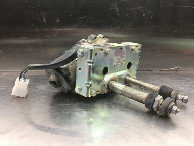 Liebherr Wiper Motor - Klaasipuhasti: pilt 2 Liebherr Wiper Motor - Klaasipuhasti: pilt 2
