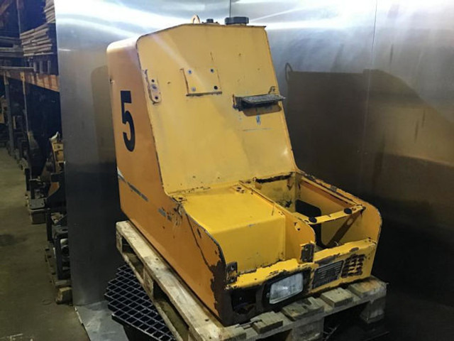 Varuosa Liebherr Fuel Tank: pilt 10
