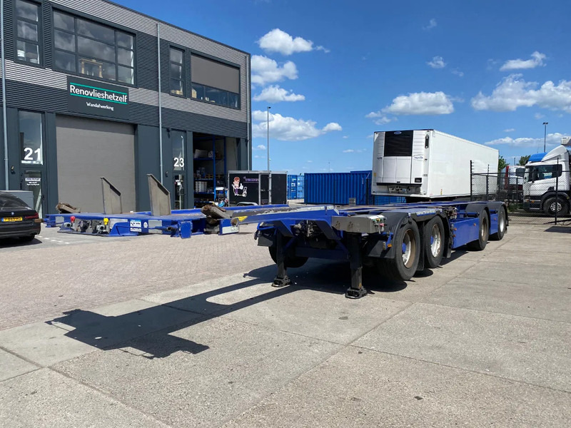 Broshuis 2Connect 2AKCC / 4 Axles / 3x Steering Axle / 2x Lift Axle - Konteinerveduk/ Tõstukiga poolhaagis: pilt 4 Broshuis 2Connect 2AKCC / 4 Axles / 3x Steering Axle / 2x Lift Axle - Konteinerveduk/ Tõstukiga poolhaagis: pilt 4