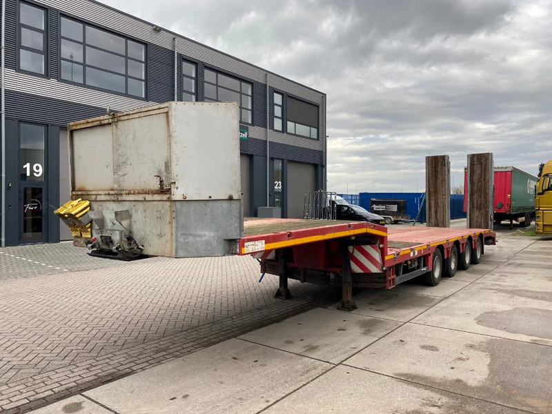 Faymonville Max Trailer F-S44-1A1Y / Extendable / Hydraulic Ramps / 58 Ton / 2x Steering Axle - Madal platvormpoolhaagis: pilt 4 Faymonville Max Trailer F-S44-1A1Y / Extendable / Hydraulic Ramps / 58 Ton / 2x Steering Axle - Madal platvormpoolhaagis: pilt 4