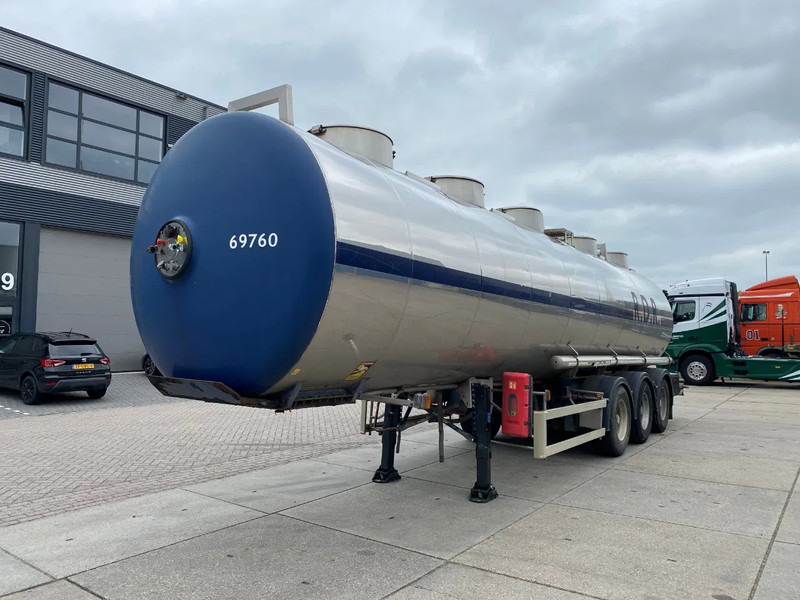 Magyar Tank / Inox / 33600 LT - Tsistern poolhaagis: pilt 4 Magyar Tank / Inox / 33600 LT - Tsistern poolhaagis: pilt 4