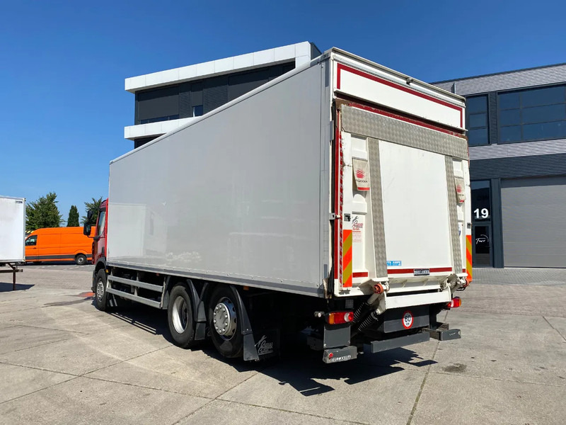Renault D Wide 320 DTI 8 / Closed box / Euro 6 / Dhollandia - Kasti veoauto: pilt 4 Renault D Wide 320 DTI 8 / Closed box / Euro 6 / Dhollandia - Kasti veoauto: pilt 4