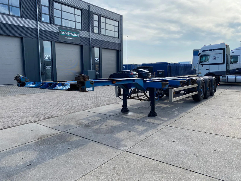 Renders Container chassis / Mercedes + Disc / 1x Lift Axle / 1x Extendable - Konteinerveduk/ Tõstukiga poolhaagis: pilt 4 Renders Container chassis / Mercedes + Disc / 1x Lift Axle / 1x Extendable - Konteinerveduk/ Tõstukiga poolhaagis: pilt 4