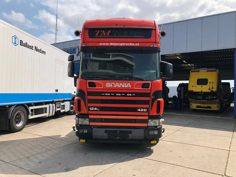 Scania R124-420 / Manual / Euro 3 - Sadulveok: pilt 2 Scania R124-420 / Manual / Euro 3 - Sadulveok: pilt 2