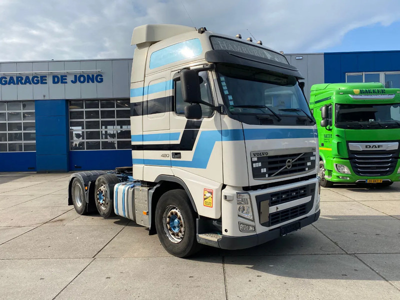 Volvo FH 12.420 6X2 / Steering Axle / 2x Tank / Euro 5 - Sadulveok: pilt 3 Volvo FH 12.420 6X2 / Steering Axle / 2x Tank / Euro 5 - Sadulveok: pilt 3