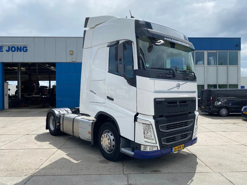 Volvo FH 13.460 Globetrotter / I-save - Sadulveok: pilt 3 Volvo FH 13.460 Globetrotter / I-save - Sadulveok: pilt 3