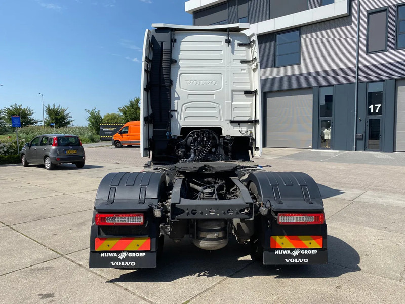 Volvo FH 13.500 Globetrotter XL / I-parkCool / 2x Tank - Sadulveok: pilt 5 Volvo FH 13.500 Globetrotter XL / I-parkCool / 2x Tank - Sadulveok: pilt 5