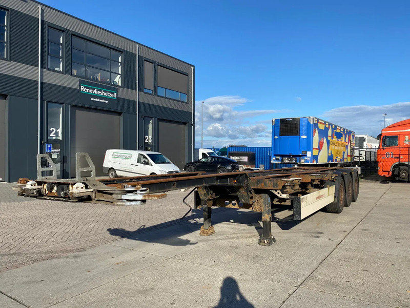 Schmitz Cargobull SCF 24 Chassis / SAF + Disc / 2x Extendable / Lift Axle - Konteinerveduk/ Tõstukiga poolhaagis: pilt 4 Schmitz Cargobull SCF 24 Chassis / SAF + Disc / 2x Extendable / Lift Axle - Konteinerveduk/ Tõstukiga poolhaagis: pilt 4
