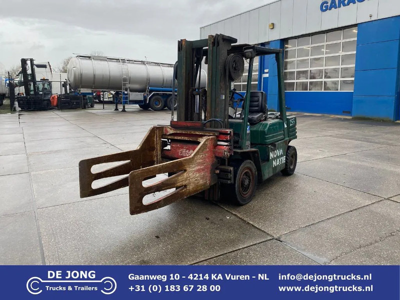 Toyota 02 5FDF 25 / Triplex Mast / Paper Clamp - Diiseltõstuk: pilt 1 Toyota 02 5FDF 25 / Triplex Mast / Paper Clamp - Diiseltõstuk: pilt 1