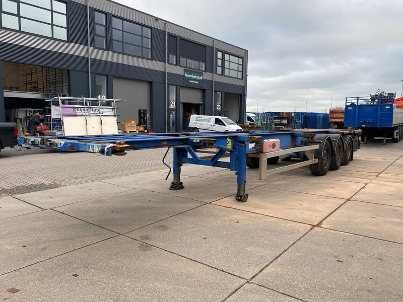 Van Hool 3B0079 / Container chassis / SAF + Disc - Konteinerveduk/ Tõstukiga poolhaagis: pilt 4 Van Hool 3B0079 / Container chassis / SAF + Disc - Konteinerveduk/ Tõstukiga poolhaagis: pilt 4