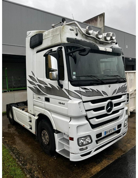 Mercedes-Benz Actros 1844 Retarder + Full Spoiler - Sadulveok: pilt 2 Mercedes-Benz Actros 1844 Retarder + Full Spoiler - Sadulveok: pilt 2