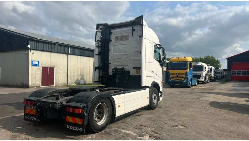Volvo FH 460 Koelkast - Sadulveok: pilt 4 Volvo FH 460 Koelkast - Sadulveok: pilt 4