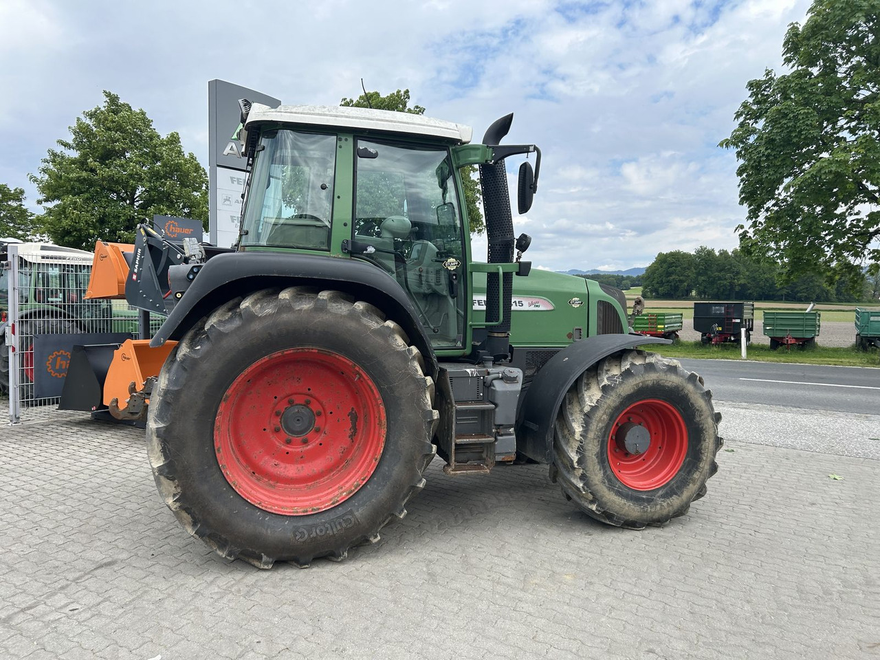 Fendt 411 Vario - Traktor: pilt 2 Fendt 411 Vario - Traktor: pilt 2