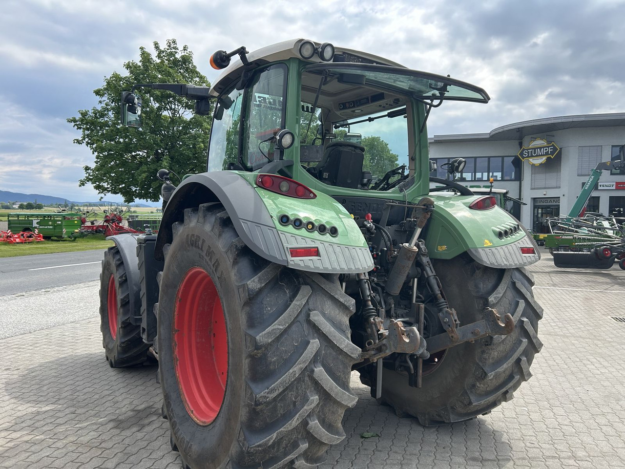 Fendt 724 Vario - Traktor: pilt 4 Fendt 724 Vario - Traktor: pilt 4