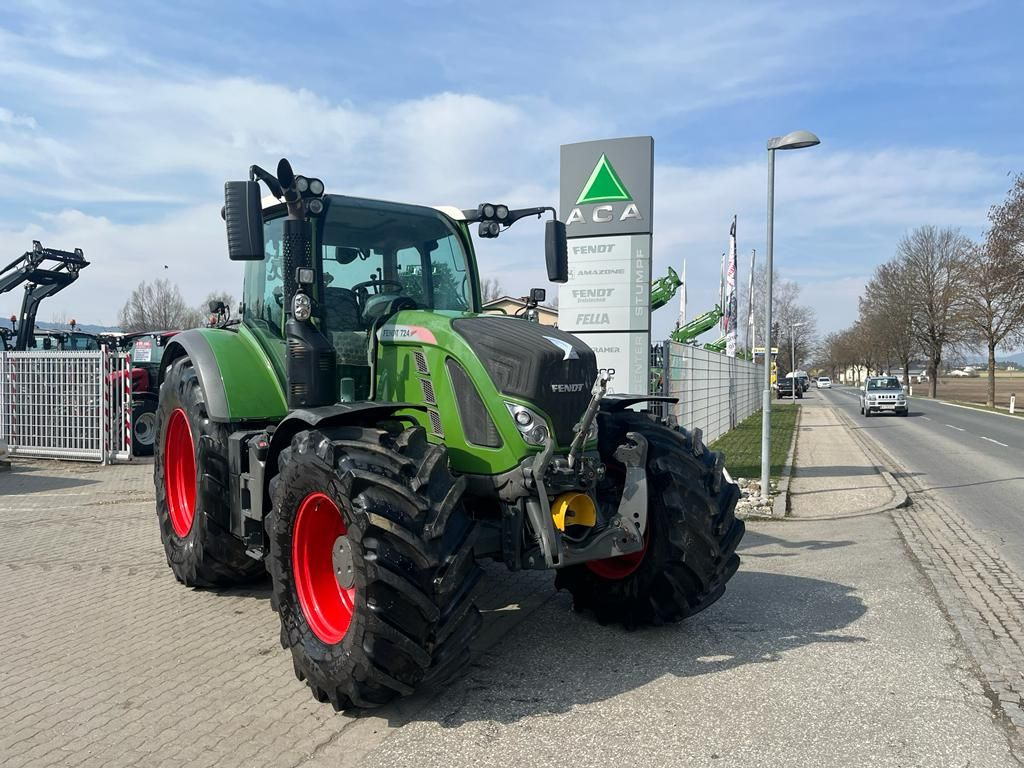 Fendt 724 Vario - Traktor: pilt 2 Fendt 724 Vario - Traktor: pilt 2