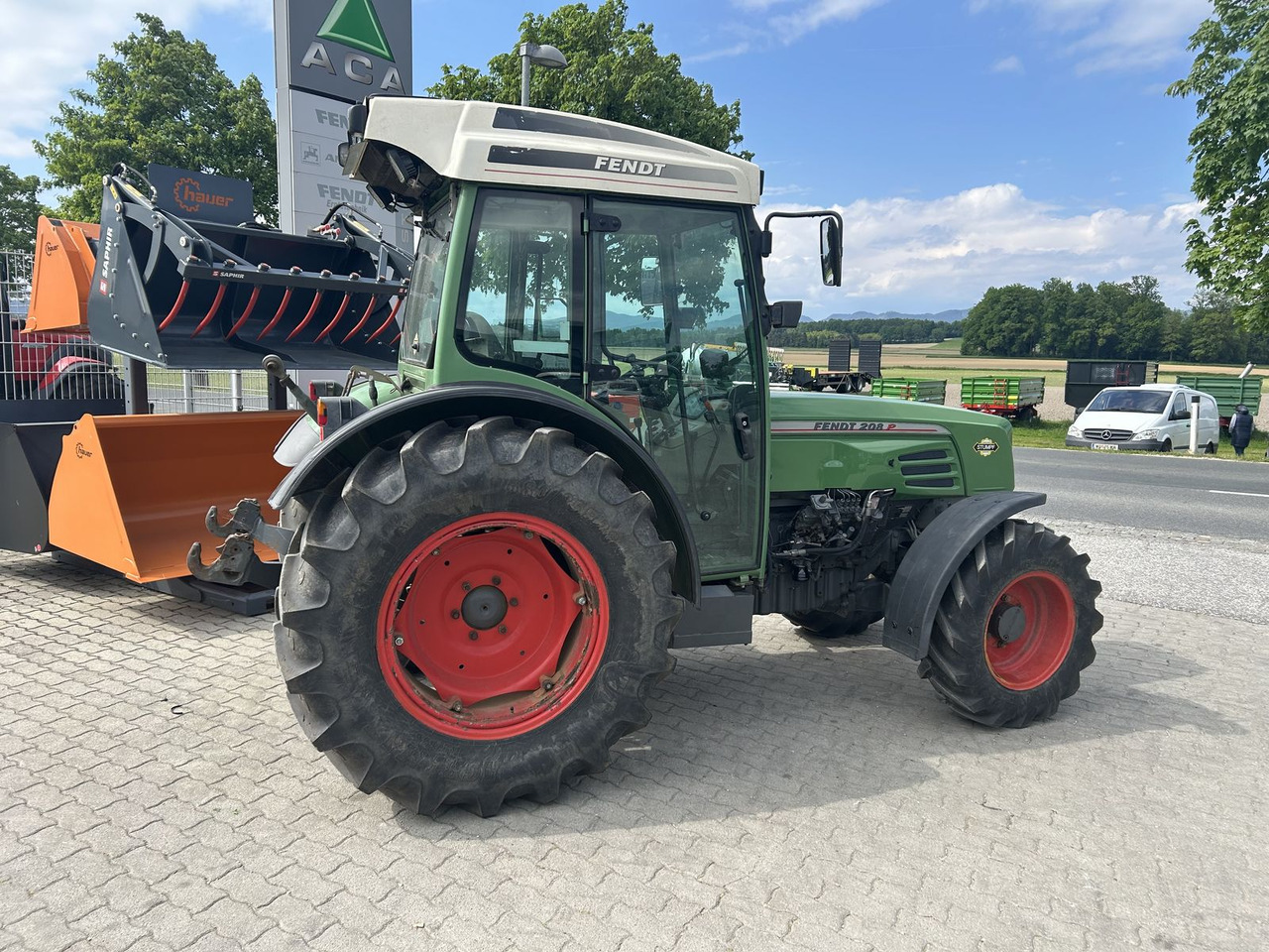 Fendt Farmer 208 PA - Traktor: pilt 2 Fendt Farmer 208 PA - Traktor: pilt 2