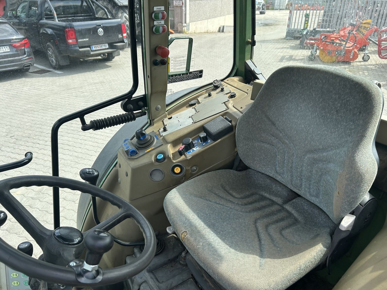 Fendt Farmer 208 PA - Traktor: pilt 5 Fendt Farmer 208 PA - Traktor: pilt 5
