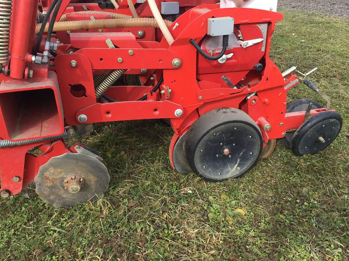 Kverneland Optima hd e-Drive - Täppiskülvimasin: pilt 5 Kverneland Optima hd e-Drive - Täppiskülvimasin: pilt 5
