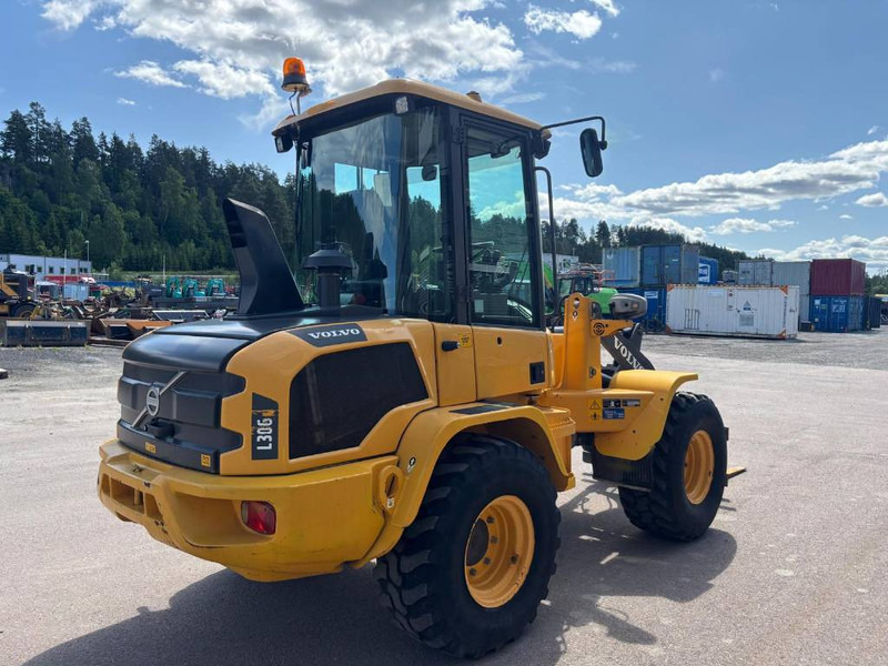 Volvo L 30 GS - Rataslaadur: pilt 3 Volvo L 30 GS - Rataslaadur: pilt 3