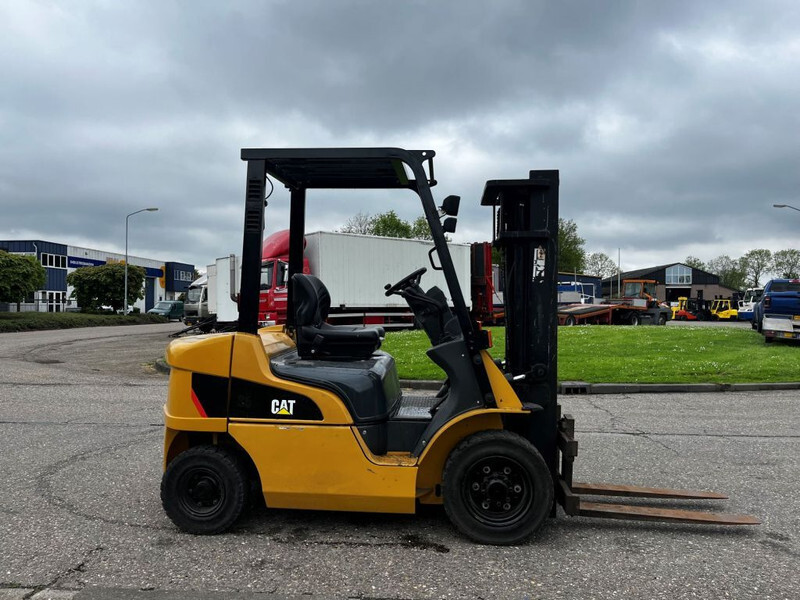 Caterpillar DP25NT - Diiseltõstuk: pilt 1 Caterpillar DP25NT - Diiseltõstuk: pilt 1