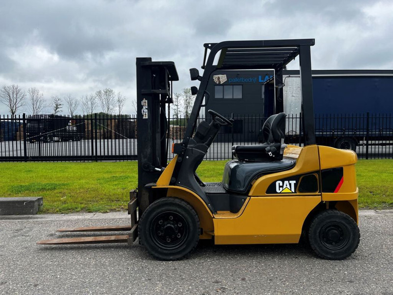 Caterpillar DP25NT - Diiseltõstuk: pilt 2 Caterpillar DP25NT - Diiseltõstuk: pilt 2