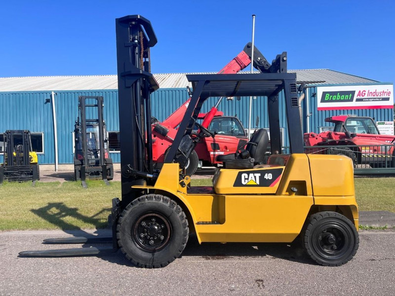 Caterpillar DP40K2 - Diiseltõstuk: pilt 4 Caterpillar DP40K2 - Diiseltõstuk: pilt 4