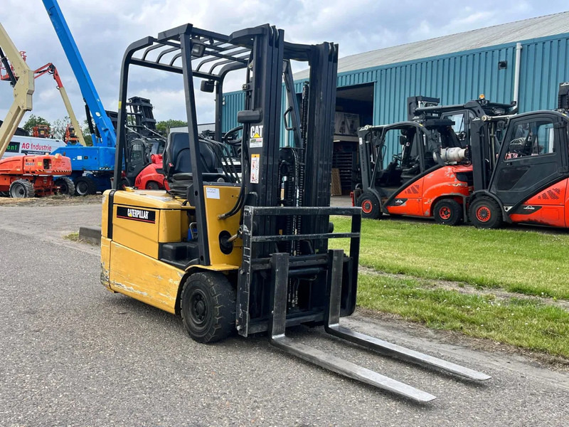Caterpillar EP18KT - Elektritõstuk: pilt 3 Caterpillar EP18KT - Elektritõstuk: pilt 3