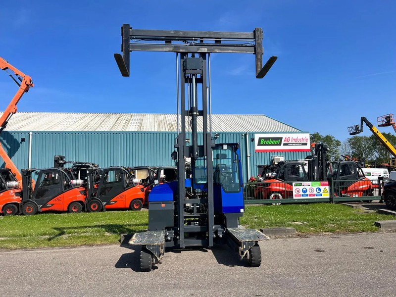 Combilift C4000 4 WAY FORKLIFT - 4-suunaline lükandmastiga tõstuk: pilt 4 Combilift C4000 4 WAY FORKLIFT - 4-suunaline lükandmastiga tõstuk: pilt 4