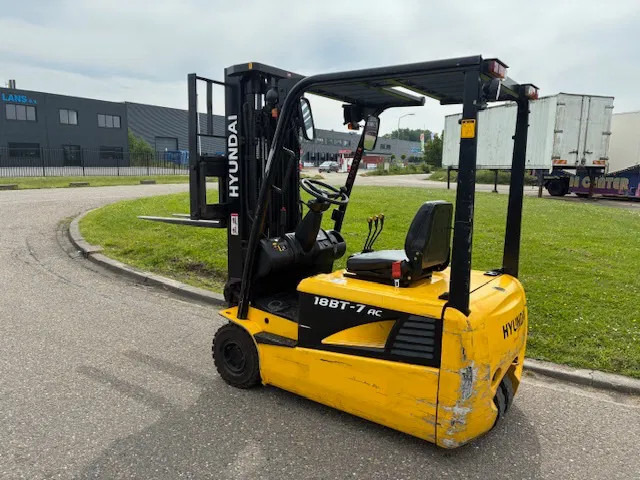Hyundai 18BT-7 - Elektritõstuk: pilt 5 Hyundai 18BT-7 - Elektritõstuk: pilt 5