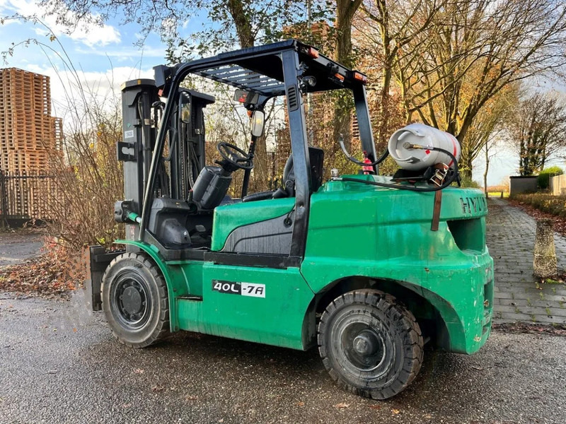 Hyundai 40L-7A - Gaasitõstuk: pilt 1 Hyundai 40L-7A - Gaasitõstuk: pilt 1